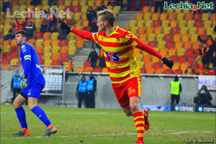 180223kas0200_20180228_1674072960