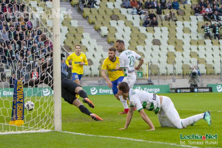 2018-04-07_lechia_-arka_30_kol-4309_20180408_1923009779