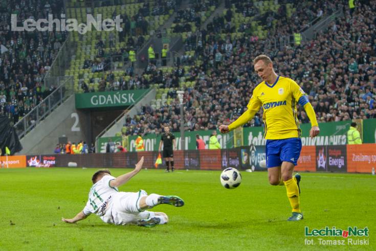 2018-04-07_lechia_-arka_30_kol-4675_20180408_1018168212