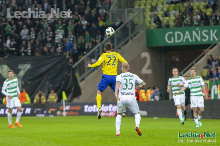 2018-04-07_lechia_-arka_30_kol-4683_20180408_1299082803