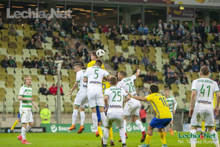 2018-04-07_lechia_-arka_30_kol-4721_20180408_1736775876