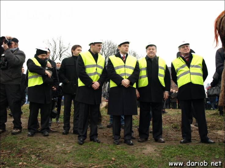 db15_20140629_1025010303