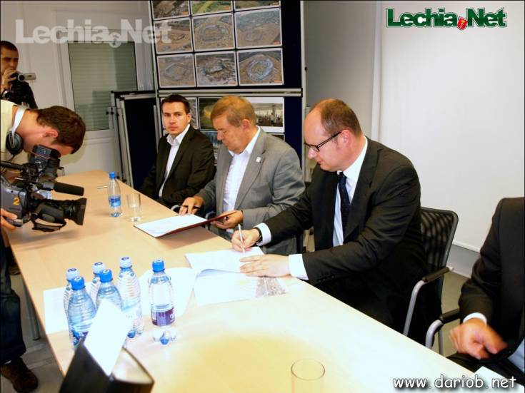 db17_20140629_1013312633