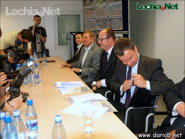 db17_20140629_1321660906